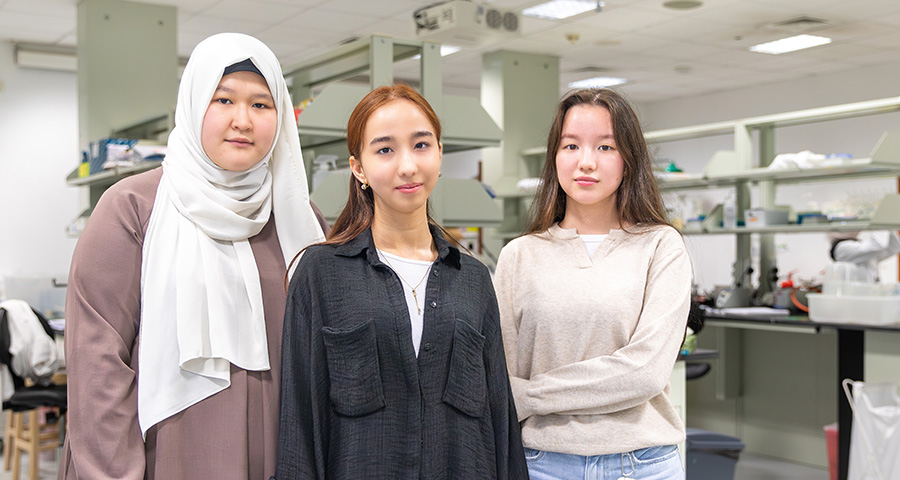 Madina Kunakbaeva, Jemal Velihanova, and Zhansaya Matkenova attended the Summer Research Institute at CMU Pittsburgh.