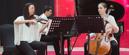 16-03-16-piano-trio-web - Carnegie Mellon University in Qatar