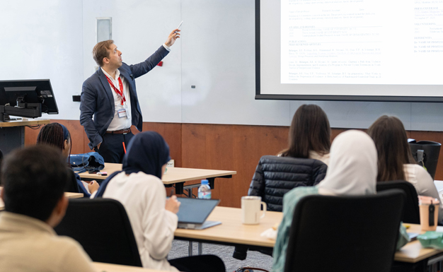 Classroom lecture on sociology