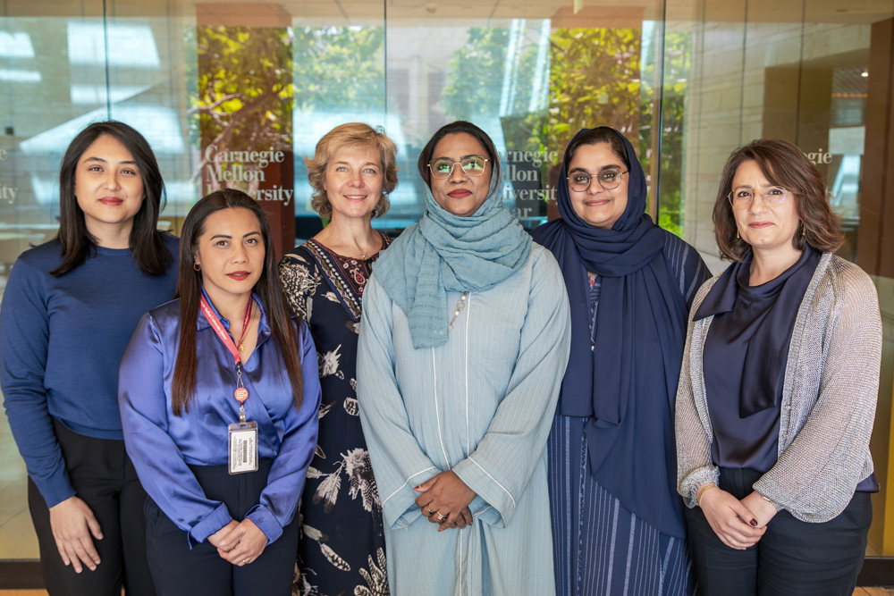 About-people-library-staff - Carnegie Mellon University in Qatar Dean's Office