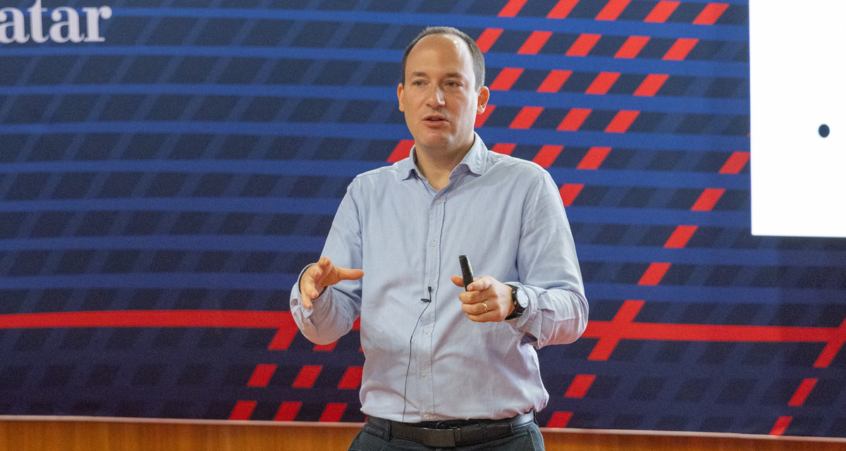 CMU-Q CS faculty Eduardo Feo Flushing