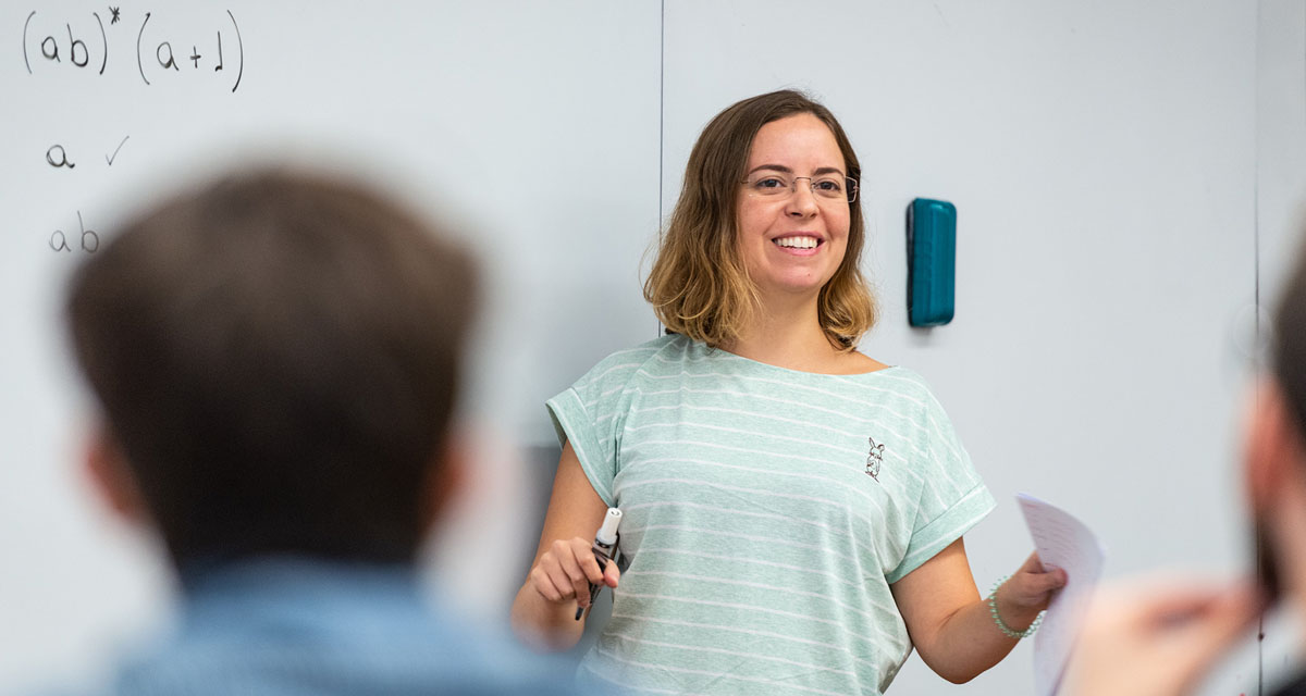 CMU-Q Computer Science Faculty Giselle Reis